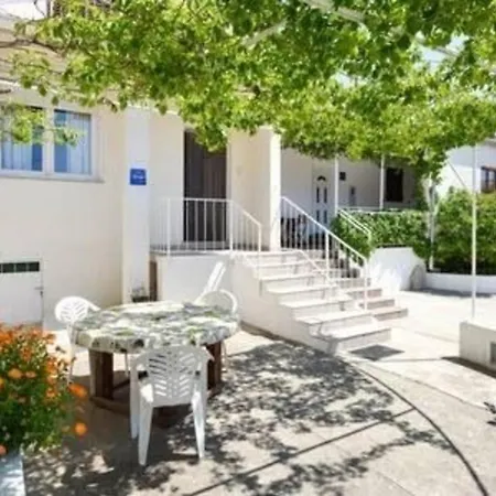 Feriehus Schoenes Haus Mit Privatem Garten *