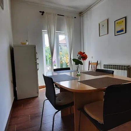 Schoenes Haus Mit Privatem Garten * Zadar